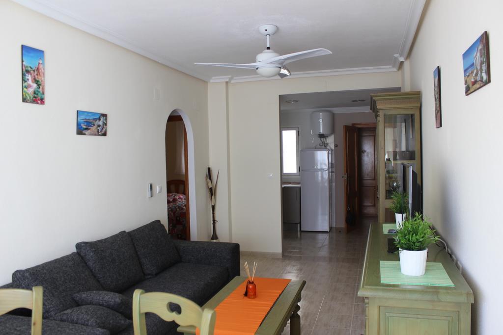 Apartamento Apartamento Mariposa Torrevieja Habitación foto