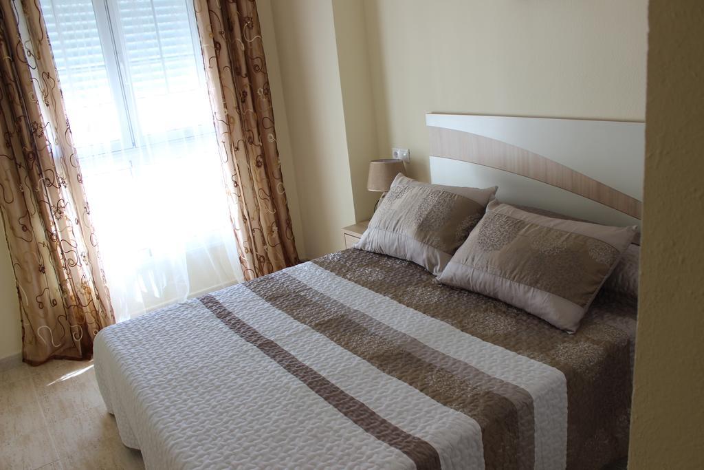 Apartamento Apartamento Mariposa Torrevieja Habitación foto